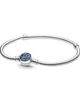Snake chain sterling silver bracelet with disc clasp with stellar blue crystal 599288C01, exclusief en kwalitatief hoogwaardig. Ontdek nu!