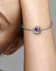 Pandora Februari Geboortesteen Paarse Oneindige Cirkel Bedel 790065C02, exclusief en kwalitatief hoogwaardig. Ontdek nu!