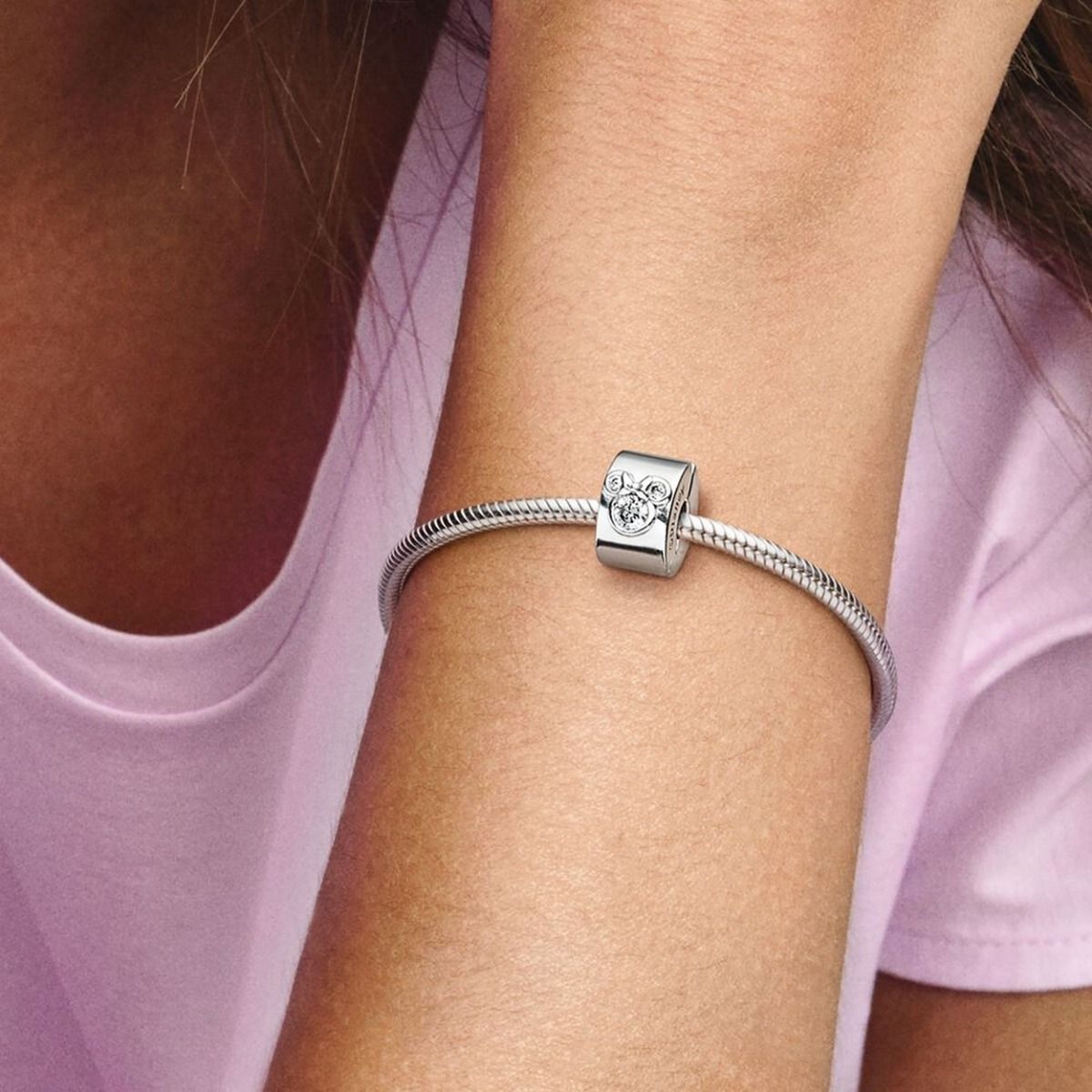 Pandora Disney Mickey Mouse & Minnie Mouse Clip Bedel 790111C01, exclusief en kwalitatief hoogwaardig. Ontdek nu!