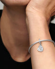 Pandora Forever Friends Heart Bedel 791948CZ, exclusief en kwalitatief hoogwaardig. Ontdek nu!