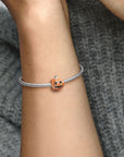 Pandora Glow-in-the-dark Spooky Pumpkin Bedel 792291C01, exclusief en kwalitatief hoogwaardig. Ontdek nu!