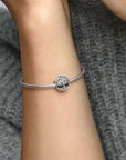 Pandora Family Roots bedel 797590, exclusief en kwalitatief hoogwaardig. Ontdek nu!