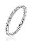 Zinzi zilveren ring gedraaid 2mm witte zirkonia's ZIR2128, exclusief en kwalitatief hoogwaardig. Ontdek nu!