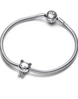Pandora Pet Cat & Bow Bedel 792255C01, exclusief en kwalitatief hoogwaardig. Ontdek nu!