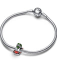 Pandora Festive Car & Christmas Tree Charm 792358C01, exclusief en kwalitatief hoogwaardig. Ontdek nu!