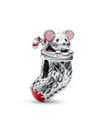 Pandora Festive Mouse & Stocking Charm 792366C01, exclusief en kwalitatief hoogwaardig. Ontdek nu!