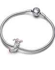 Pandora Festive Mouse & Stocking Charm 792366C01, exclusief en kwalitatief hoogwaardig. Ontdek nu!