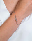 Zinzi zilveren armband met 3 paperclip schakels en witte zirconia's - 17-20 cm - ZIA2330, exclusief en kwalitatief hoogwaardig. Ontdek nu!