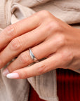 ZINZI zilveren ring (5mm breed) met veertjesmotief ZIR2644