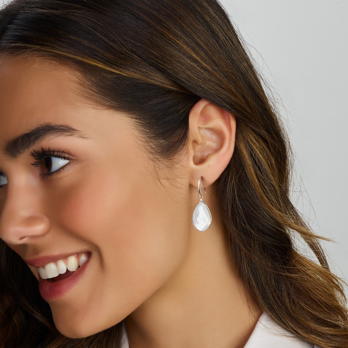 Zilver Gerhodineerd Oorhangers Parelmoer Franse Haak 1335827 - PansiteNederland.nl