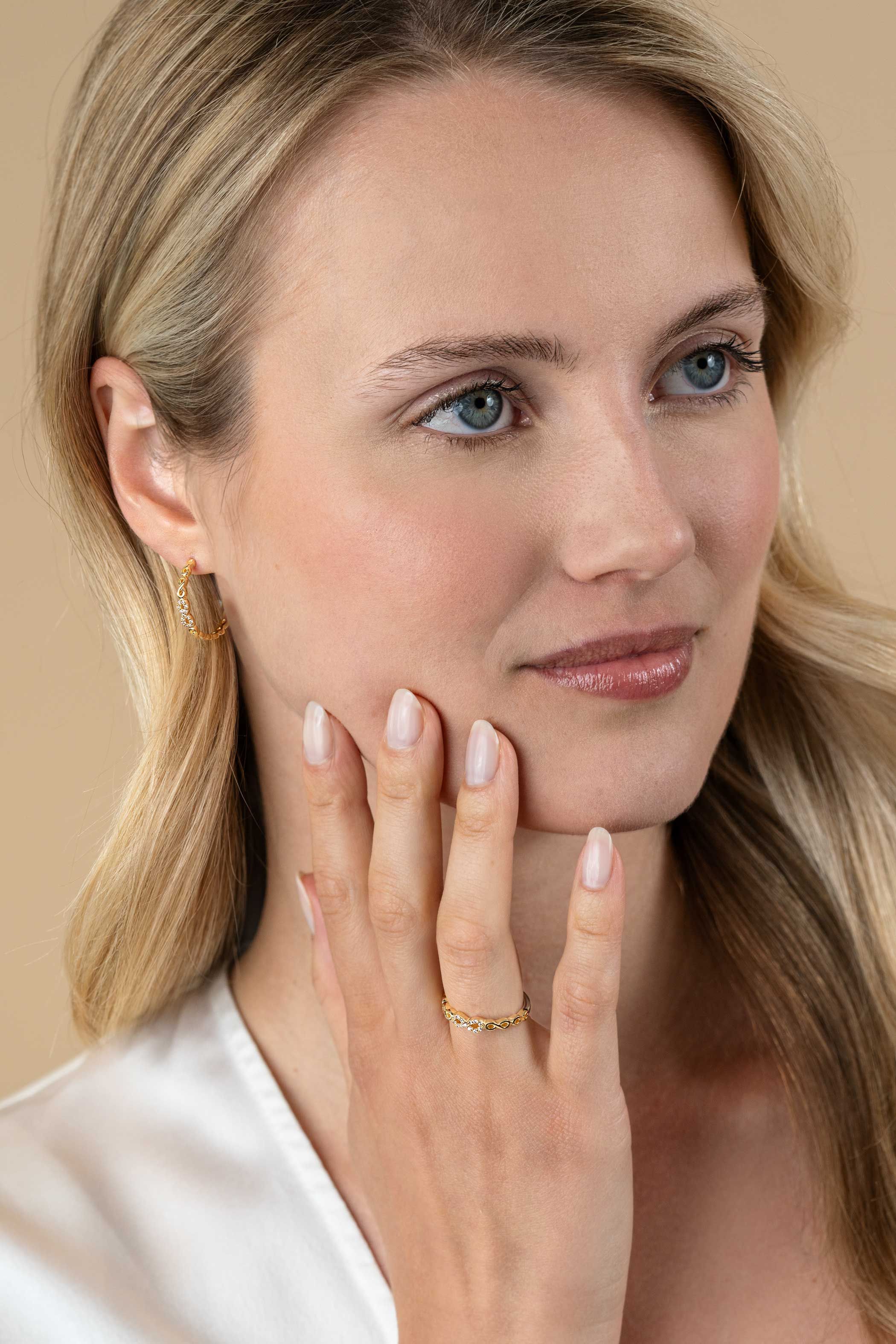 ZINZI Verguld Zilveren Ring met Witte Zirkonia - ZIR2591