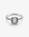 Pandora Vierkante Ring 193555C02 – Zilveren Ring met Zirkonia Halo