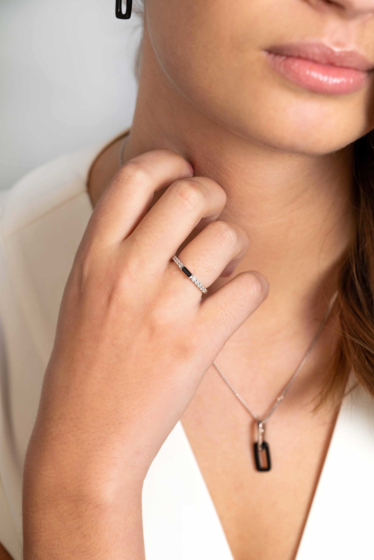 ZINZI Zilveren Ring met Zwarte Zirkonia ZIR2133Z