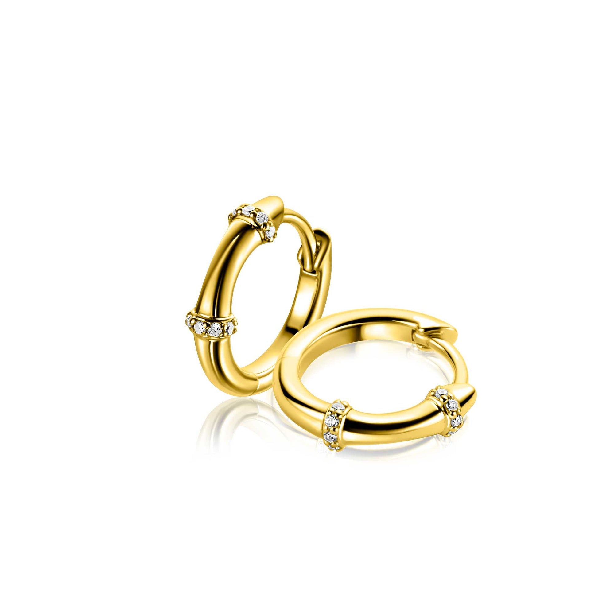 Zinzi 15mm gold plated zilveren oorringen met bamboo uitstraling, bezet met witte zirkonia's en luxe klapsluiting ZIO2687Y - PansiteNederland.nl