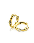 Zinzi 15mm gold plated zilveren oorringen met bamboo uitstraling, bezet met witte zirkonia's en luxe klapsluiting ZIO2687Y - PansiteNederland.nl