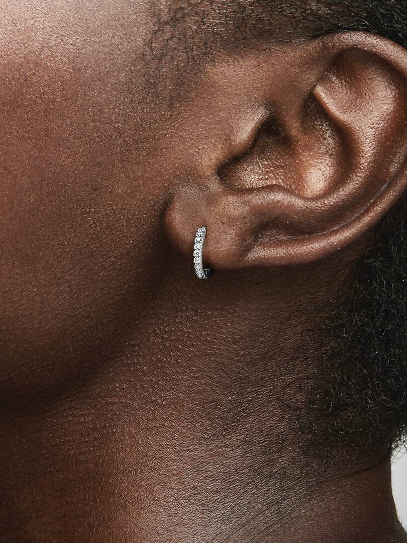 Pandora Sprankelende Huggie Oorbellen zilver 293015C01