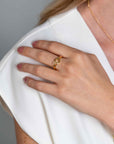 Zinzi zilveren ring in 14K geelverguld, twee ronde vormen met elkaar verbonden wit ZIR2266Y - PansiteNederland.nl