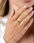 ZINZI gold plated zilveren ring organisch gevormd 3,5mm breed bezet met witte zirkonia ZIR2628 - PansiteNederland.nl