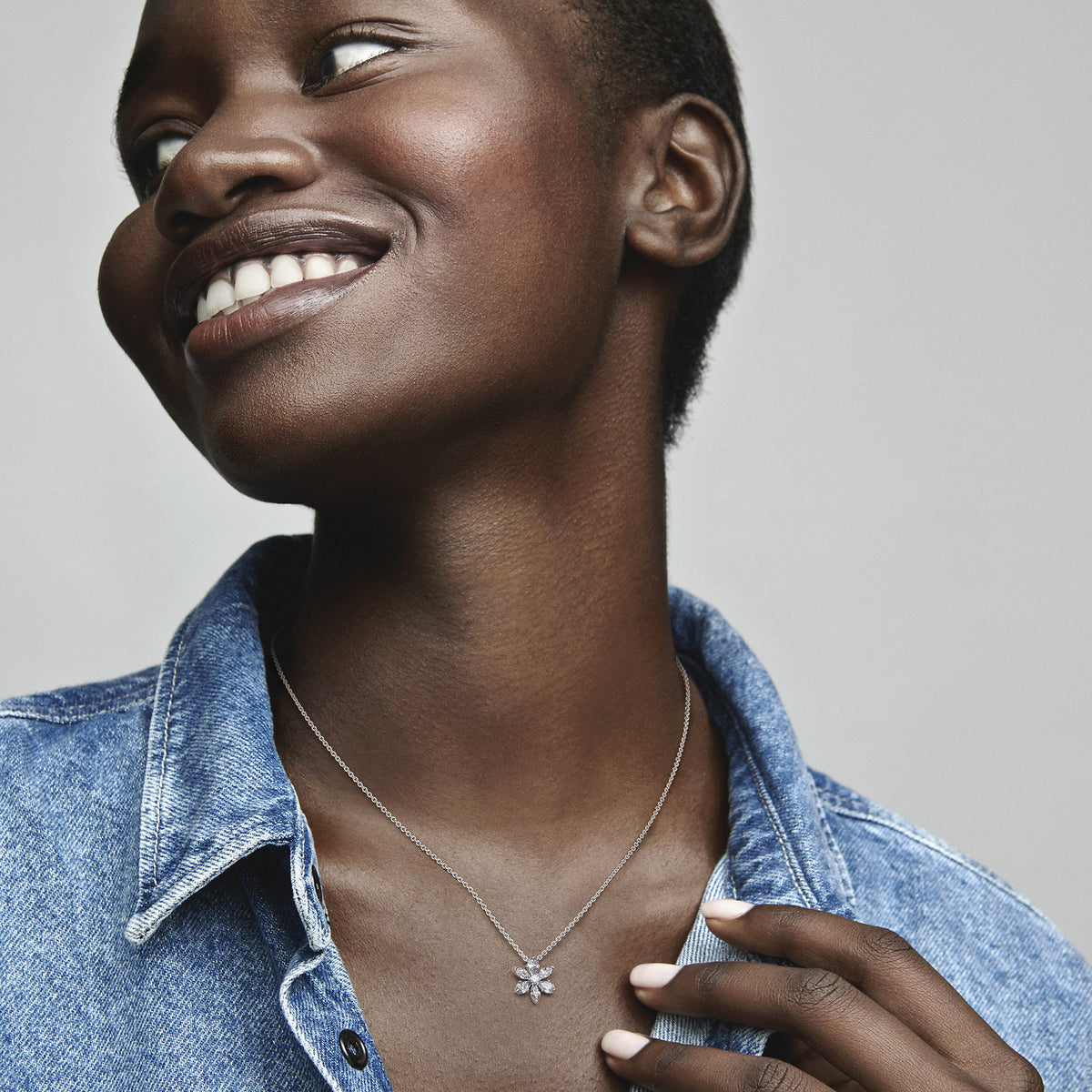 Pandora Sprankelende Herbarium Cluster Ketting met Hanger zilver 392387C01
