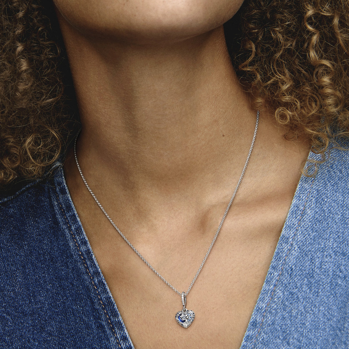 Pandora Sprankelende Blauwe Maan & Sterren Hartketting zilver 399232C01