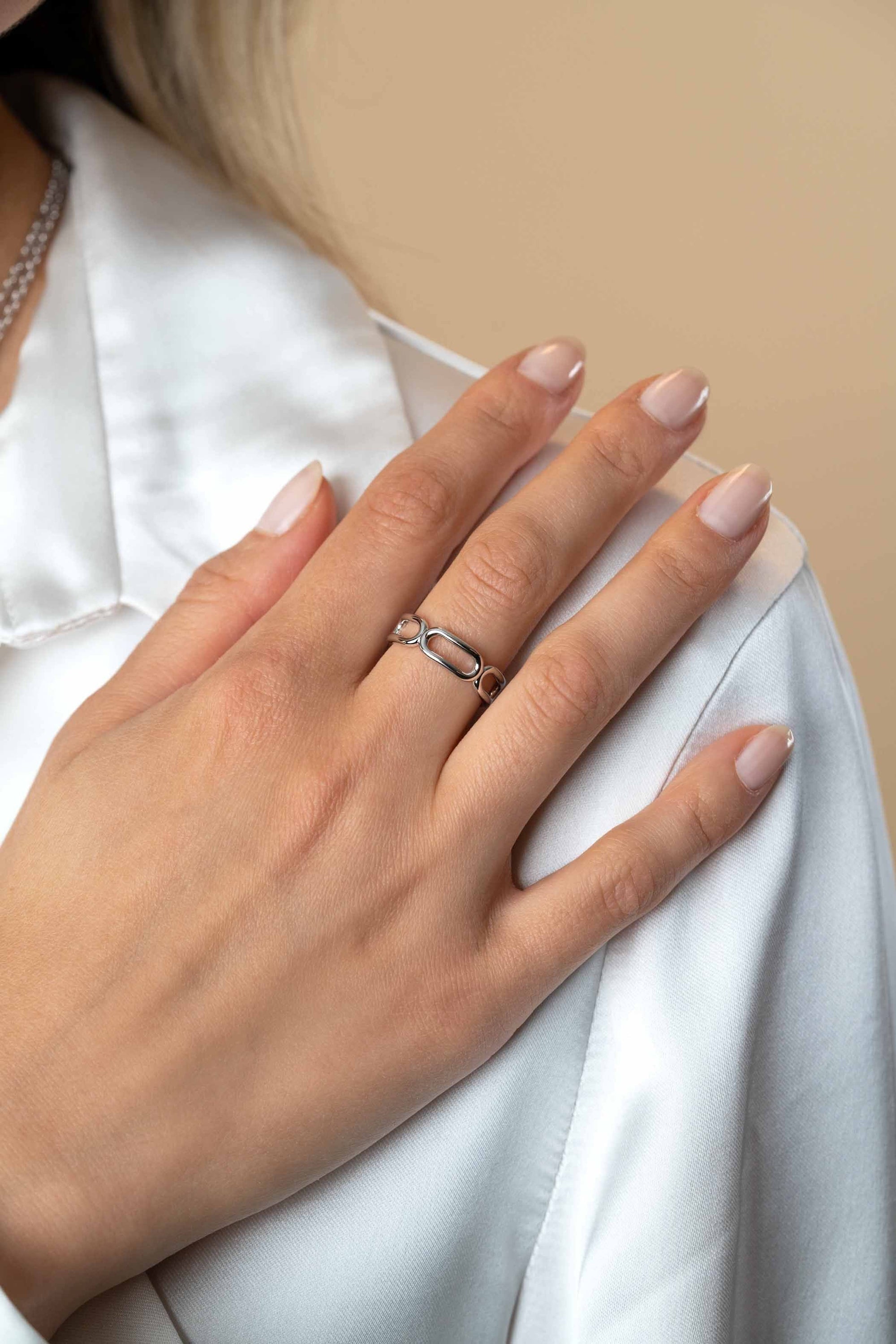 ZINZI zilveren brede ring met grote ovale schakels 6mm breed ZIR2567 - PansiteNederland.nl