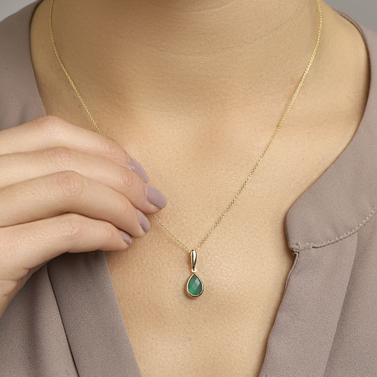 14K geelgoud hanger groen agaat 4017175 - PansiteNederland.nl