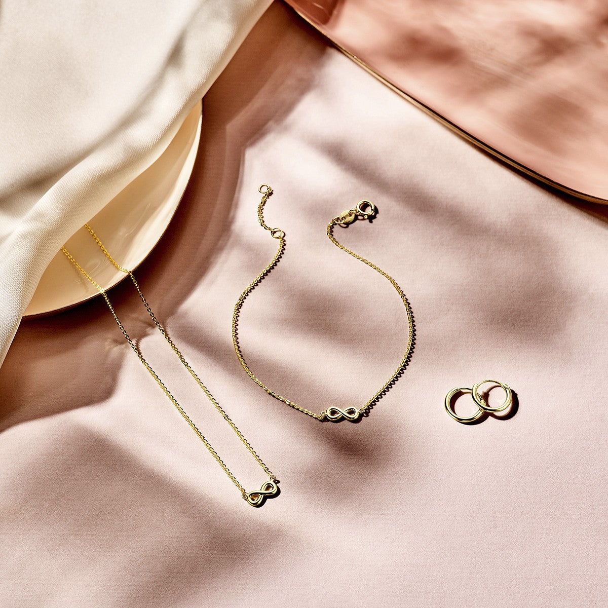 14K geelgoud collier infinity 41,5 - 44,5 cm 4020957 - PansiteNederland.nl