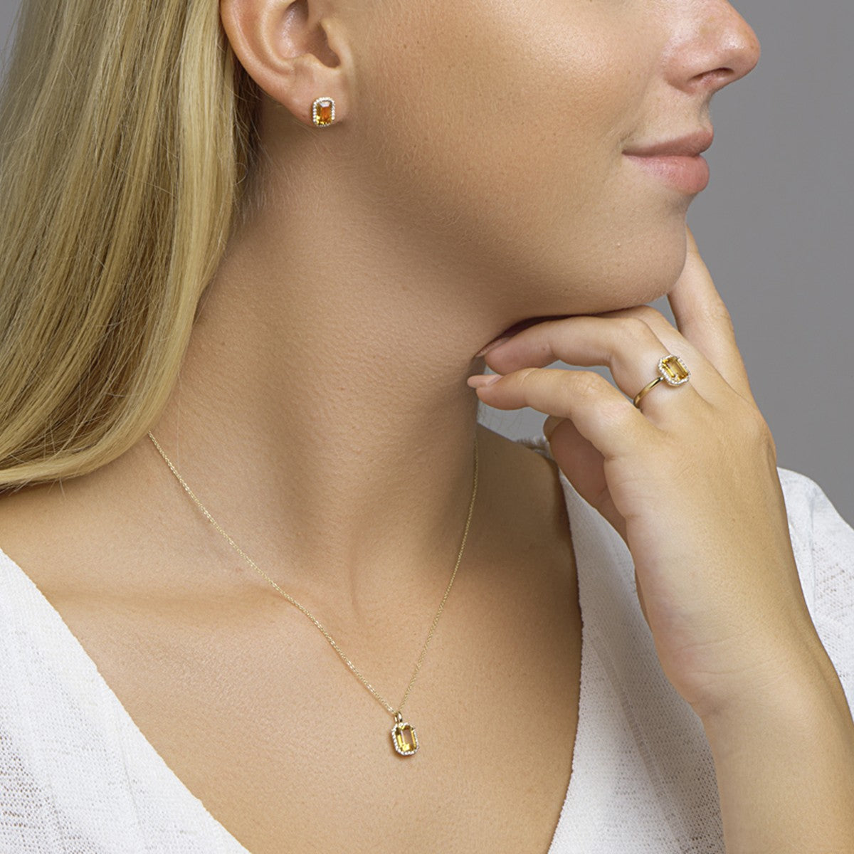 Oorbellen citrien en diamant 0.14ct (2x0.07) h si 14K geelgoud