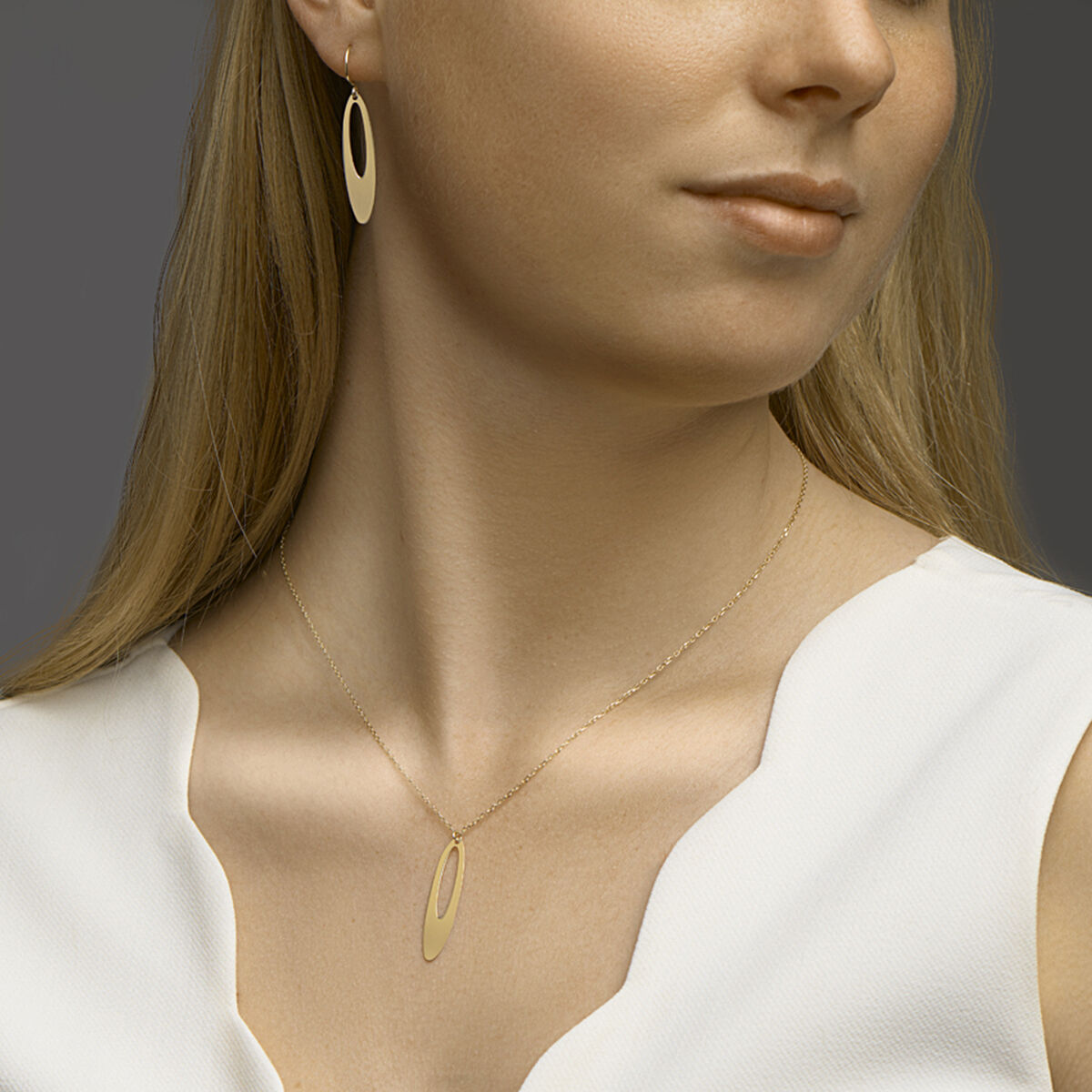 14K Geelgoud Oorhangers Ovaal Franse Haak 4022897 - PansiteNederland.nl