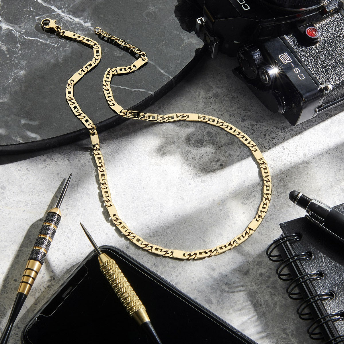 Collier valkenoog 4,7 mm 14K geelgoud