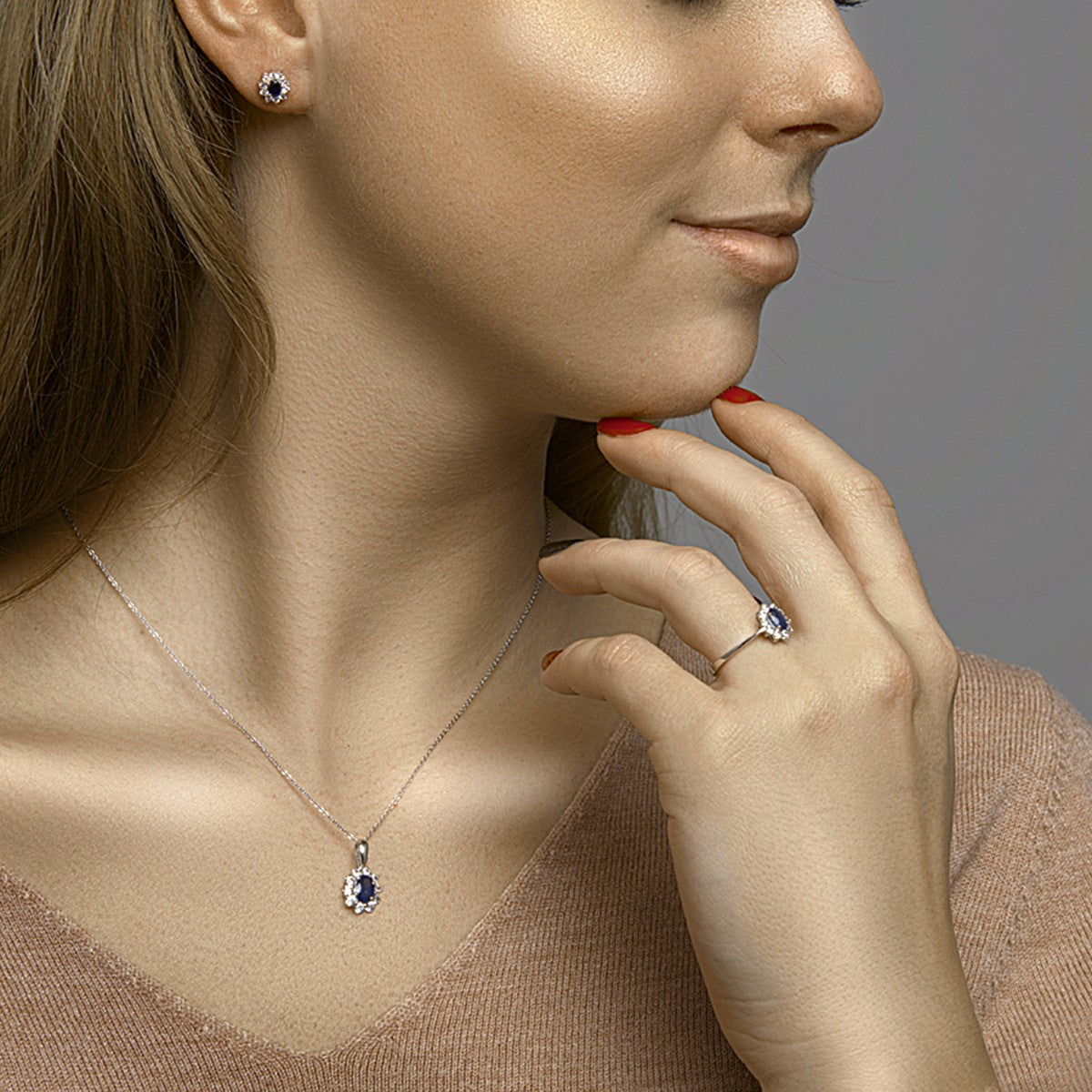 14K Witgoud Oorknoppen Saffier En Zirkonia Halo 4105392 - PansiteNederland.nl
