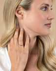 ZINZI gold plated zilveren ring organisch gevormd 2,5mm breed ZIR2610G - PansiteNederland.nl