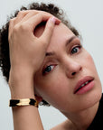 PANDORA ESSENCE Organisch Gevormde Brede Open bangle 563302C00 - PansiteNederland.nl