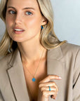 Zinzi gold plated zilveren trendy oorsieraden 16mm half emaille blauw ZIO2315B - PansiteNederland.nl