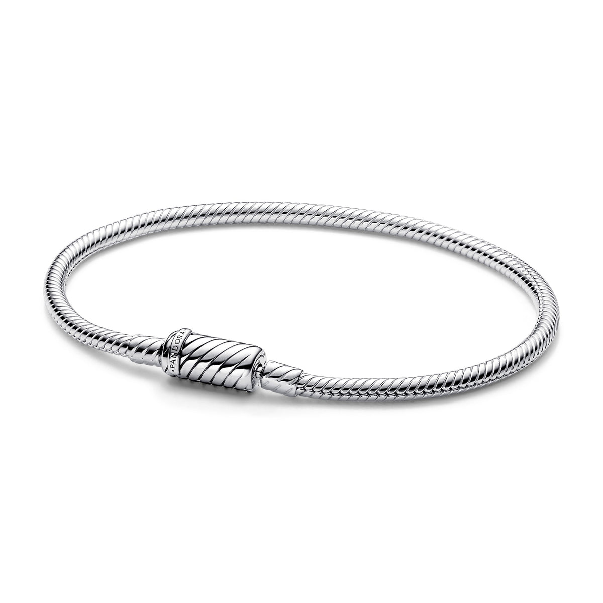 Pandora Moments magnetische schuifsluiting slangenschakelarmband zilver