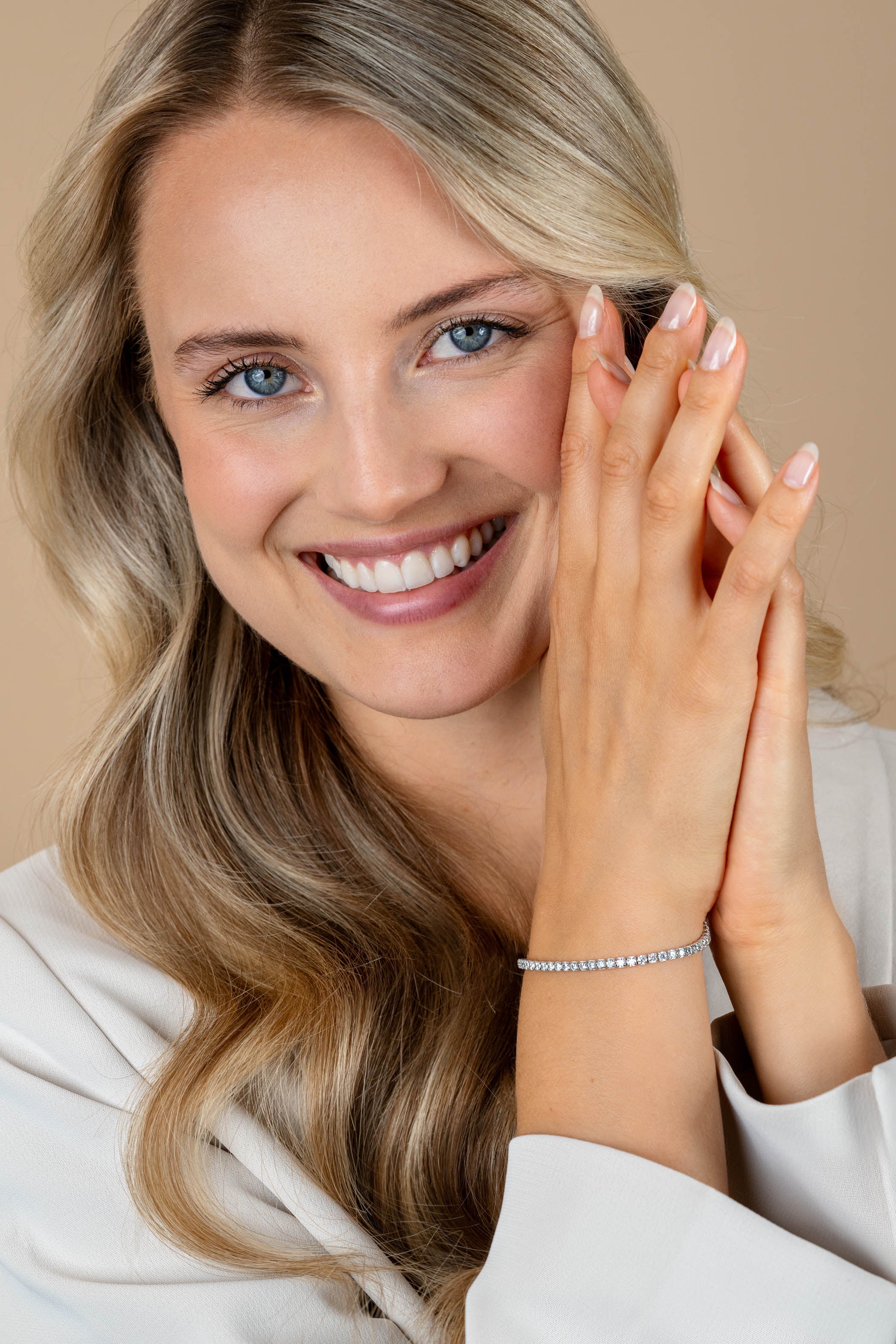 ZINZI zilveren tennis armband 3mm breed en bezet met witte zirkonia's in vierkante kastzettingen 17-20cm - ZIA2665