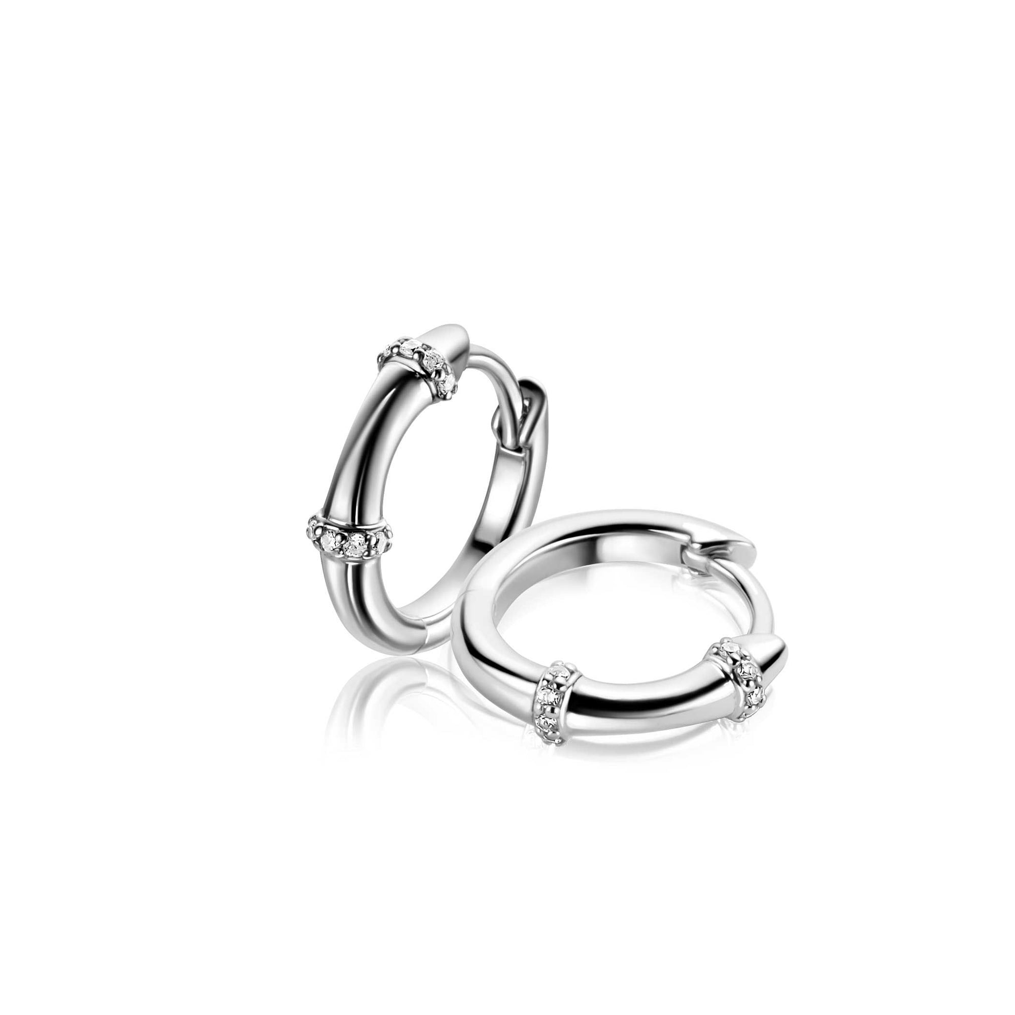 Zinzi 15mm zilveren oorringen met bamboo uitstraling, bezet met witte zirkonia's en luxe klapsluiting ZIO2687 - PansiteNederland.nl