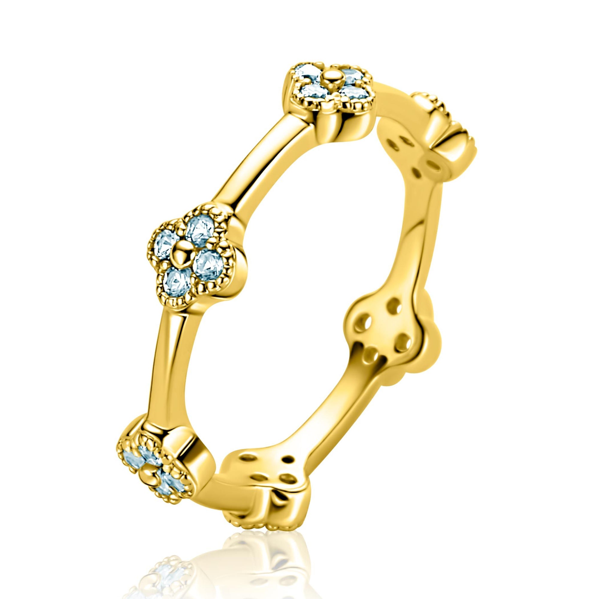 ZINZI gold plated zilveren ring (5mm breed) met lichtblauwe klavers ZIR2662 - PansiteNederland.nl