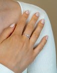 ZINZI zilveren ring (4mm breed) slagmodel bezet met witte zirkonia ZIR2729 - PansiteNederland.nl