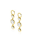 ZINZI gold plated zilveren oorbedels met 3 bungelende witte ronde zirconia's ZICH2593Y - 24 mm (zonder oorringen) - PansiteNederland.nl