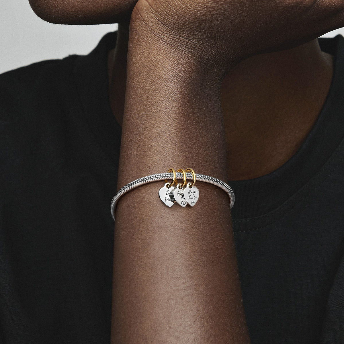 Pandora Tweekleurige deelbare hangende vriendschapsbedel, driedelig bicolor zilver en goudverguld 762722C00
