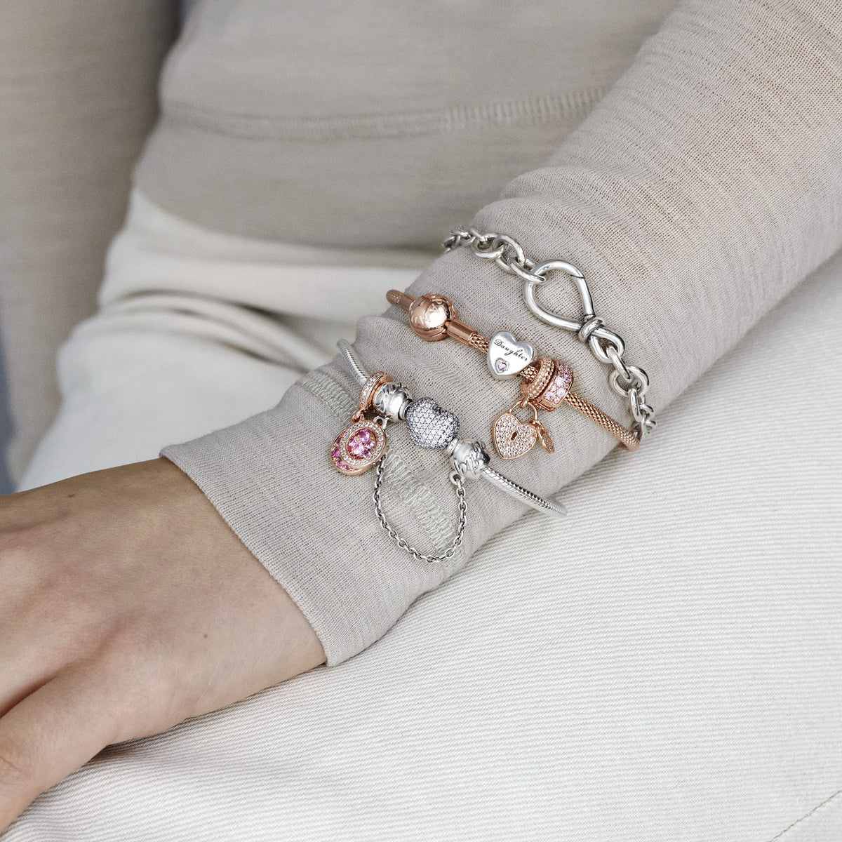 Pandora Dochter Hart Bedel zilver 791726PCZ