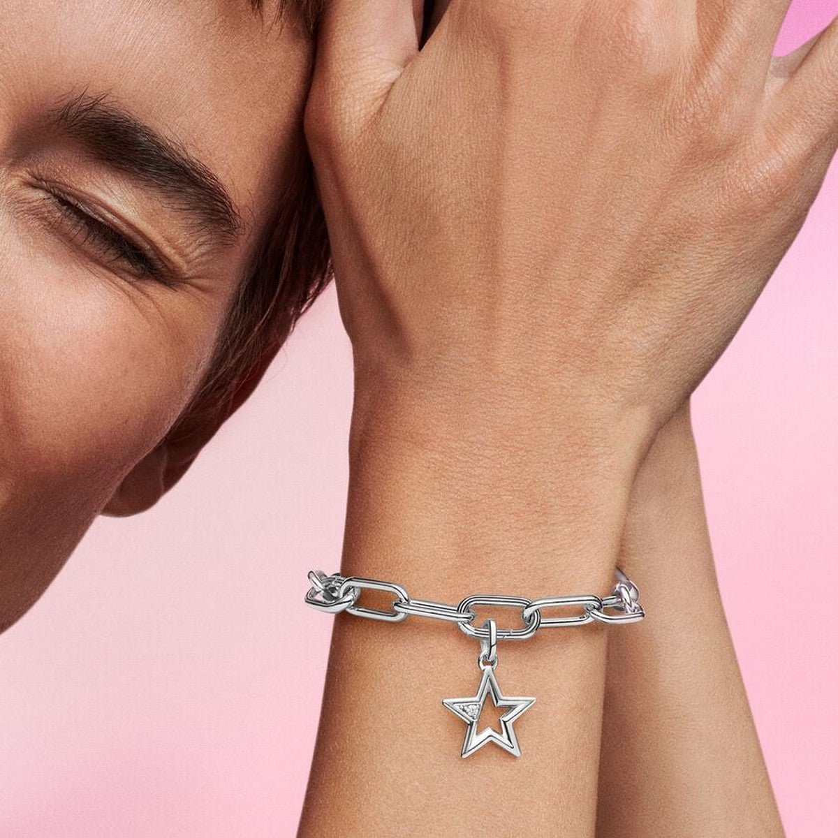 Pandora ME bedel Sparkling Star Medallion 793032C01, exclusief en kwalitatief hoogwaardig. Ontdek nu!