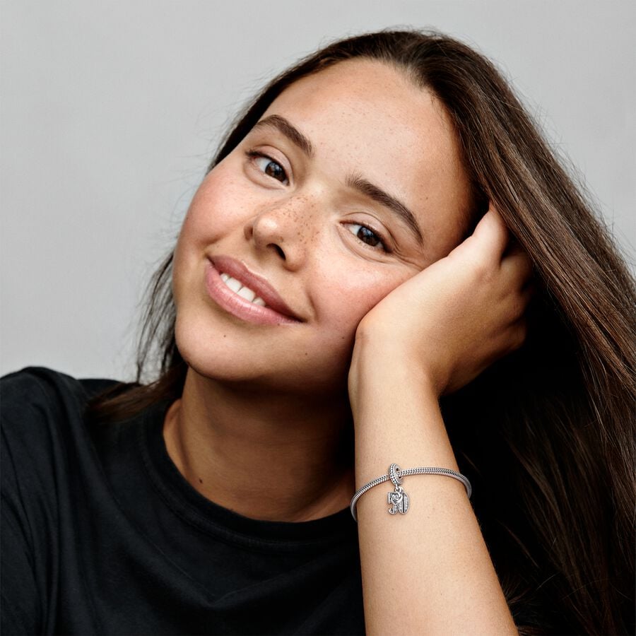 Pandora 50th Celebration Bedel 797264CZ, exclusief en kwalitatief hoogwaardig. Ontdek nu!
