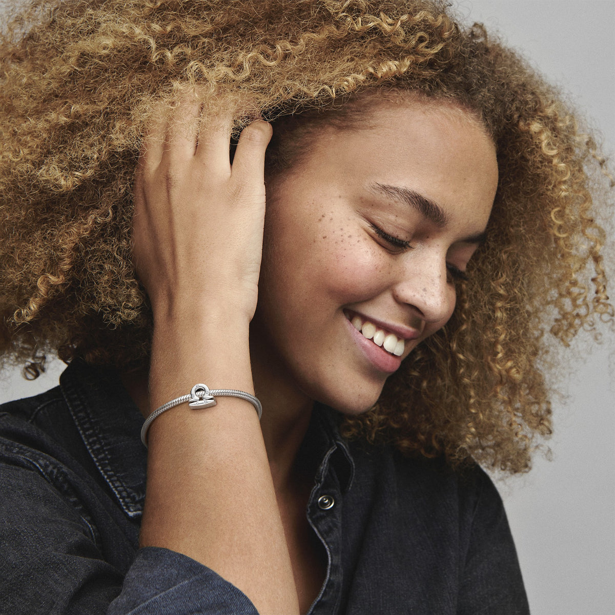 Pandora Sprankelende Weegschaal Dierenriem Bedel zilver 798424C01