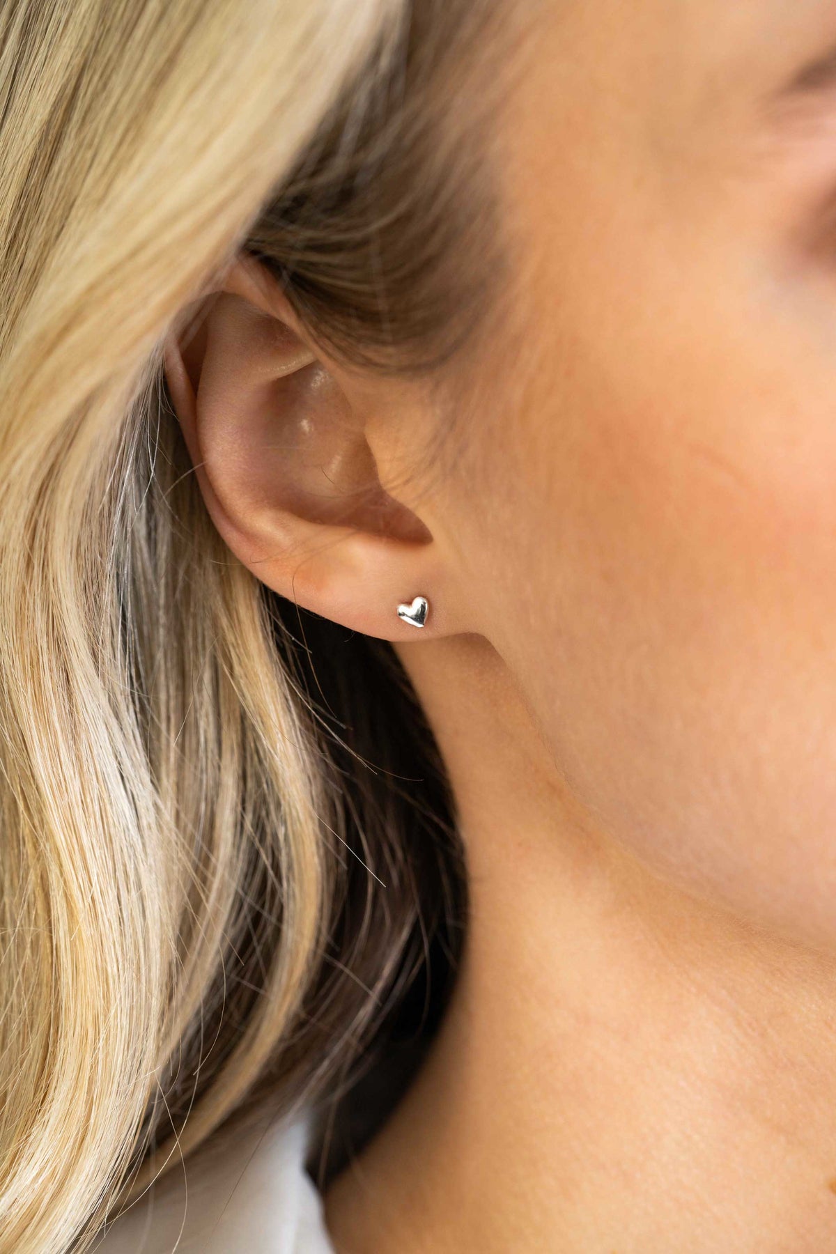 4mm ZINZI zilveren oorbellen hartje ZIO2365