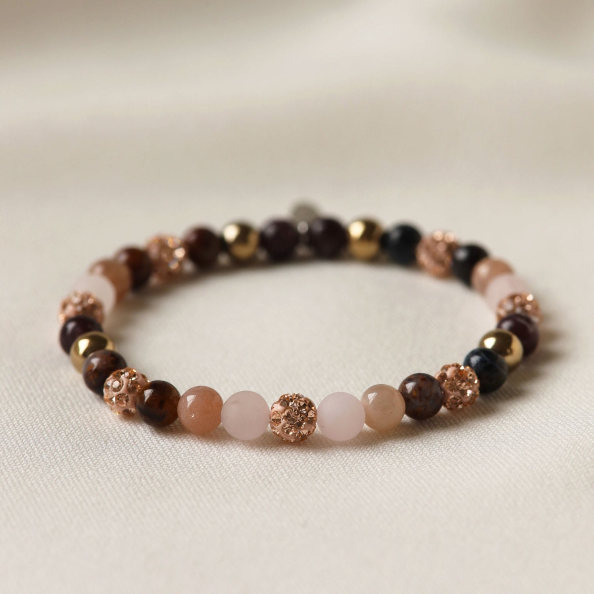 Karma Spiral Lorena XS armband roségoud gedragen