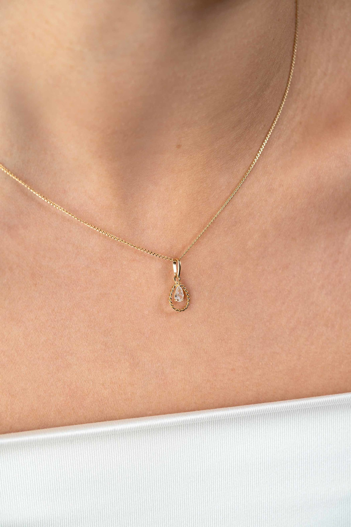 ZINZI 14K Gouden Hanger met Witte Zirkonia ZGH478