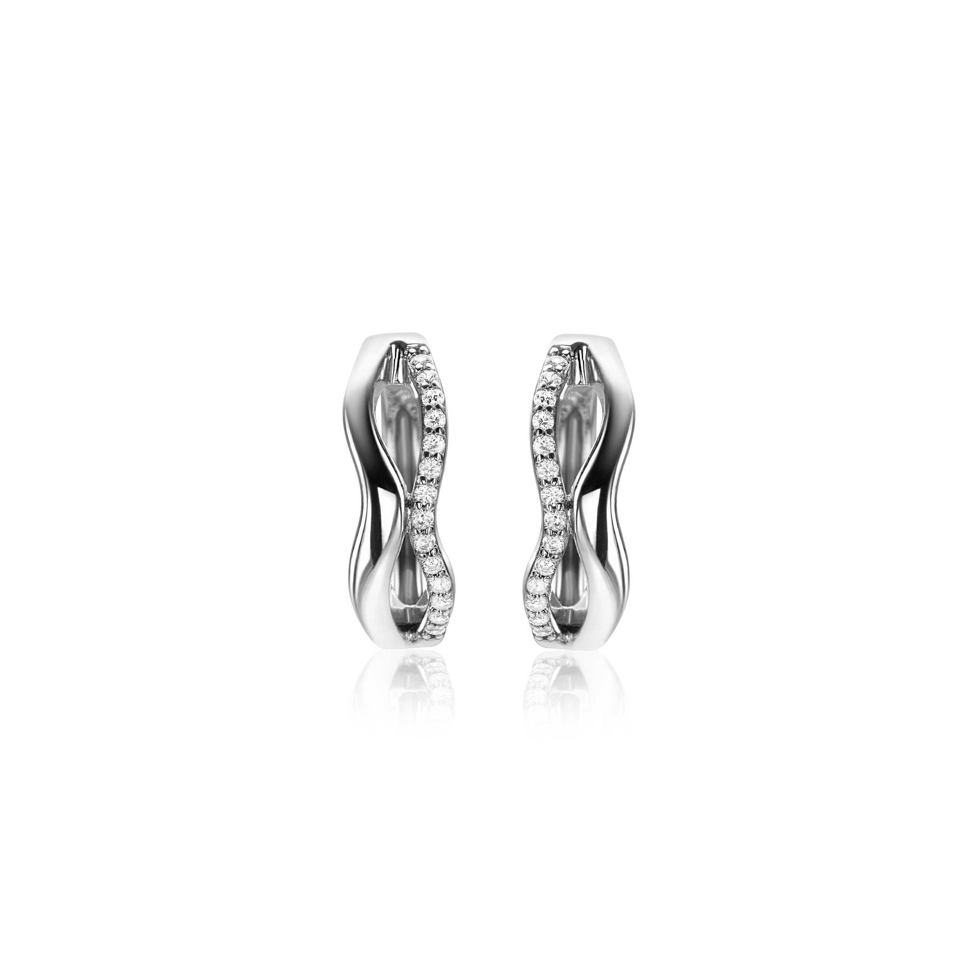 Zinzi 15mm zilveren oorringen organisch gevormd met twee golvende banen, waarvan één bezet met witte zirkonia's, met luxe klapsluiting ZIO2629 - PansiteNederland.nl