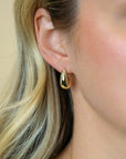 ZINZI gold plated zilveren oorstekers in druppelvorm met golvende rij witte zirkonia's 17mm ZIO2707Y - PansiteNederland.nl